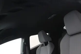 Toyota C-HR, 1.8, 90 kW, гибрид, автомат, передний привод