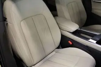 Audi Q8 e-tron, 158 kW, electric, automatic, four-wheel drive