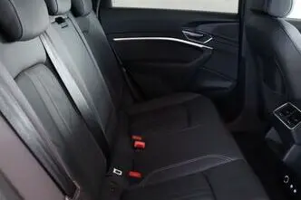Audi e-tron, 158 kW, elekter, automaat, nelikvedu