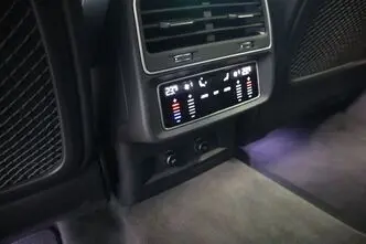 Audi Q8, 3.0, 250 kW, hybrid, automatic, four-wheel drive