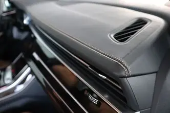 Audi SQ7, 4.0, 320 kW, дизель, автомат, полный привод