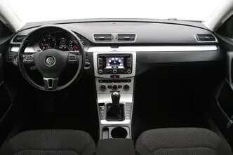 Volkswagen Passat, 1.6, 77 kW, diesel, manual, front-wheel drive