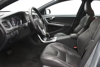 Volvo V60, 2.4, 120 kW, plug-in hybrid, automatic, four-wheel drive
