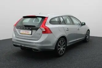 Volvo V60, 2.4, 120 kW, plug-in hybrid, automatic, four-wheel drive