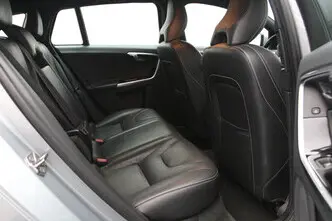 Volvo V60, 2.4, 120 kW, plug-in hybrid, automatic, four-wheel drive