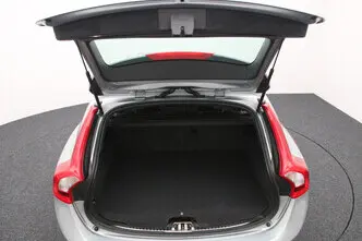 Volvo V60, 2.4, 120 kW, plug-in hybrid, automatic, four-wheel drive