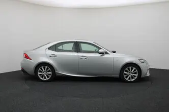 Lexus IS 300, 2.5, 133 kW, гибрид, автомат, задний привод