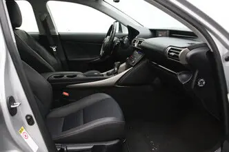 Lexus IS 300, 2.5, 133 kW, гибрид, автомат, задний привод