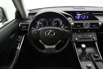 Lexus IS 300, 2.5, 133 kW, гибрид, автомат, задний привод