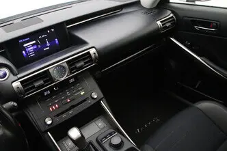 Lexus IS 300, 2.5, 133 kW, гибрид, автомат, задний привод