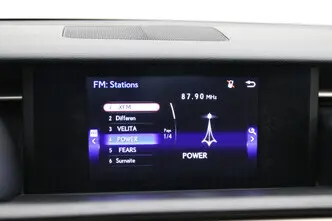 Lexus IS 300, 2.5, 133 kW, гибрид, автомат, задний привод