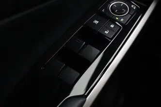 Lexus IS 300, 2.5, 133 kW, гибрид, автомат, задний привод