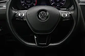 Volkswagen Tiguan, 2.0, 132 kW, бензин, автомат, полный привод