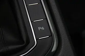 Volkswagen Tiguan, 2.0, 132 kW, бензин, автомат, полный привод
