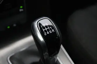 Volvo V40, 2.0, 140 kW, дизель, механическая, передний привод