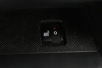 Peugeot 308, 1.5, 96 kW, дизель, механическая, передний привод