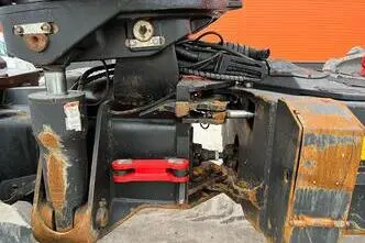 Komatsu 931 6x6, 179 kW, diisel