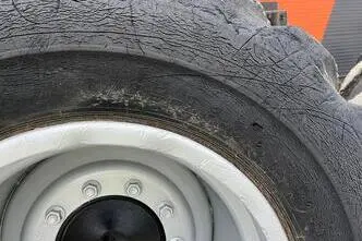 Komatsu 931 6x6, 179 kW, diisel