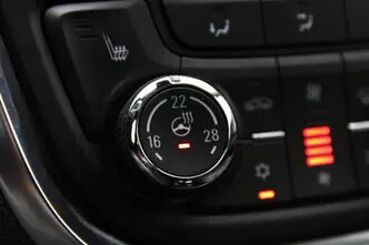 Opel Mokka, 1.6, 100 kW, дизель, механическая, передний привод