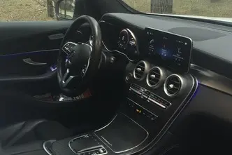 Mercedes-Benz GLC 200, 2.0, 120 kW, diesel, automatic, rear-wheel drive