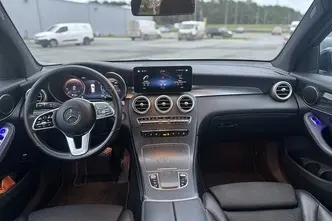 Mercedes-Benz GLC 200, 2.0, 120 kW, diesel, automatic, rear-wheel drive