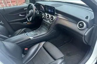 Mercedes-Benz GLC 200, 2.0, 120 kW, diesel, automatic, rear-wheel drive