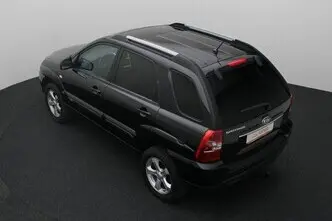 Kia Sportage, 2.0, 104 kW, бензин, механическая, передний привод
