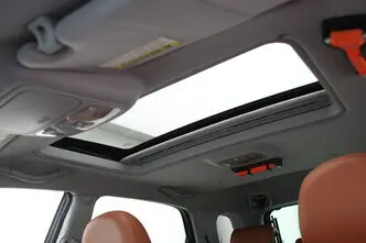 Kia Sportage, 2.0, 104 kW, бензин, механическая, передний привод