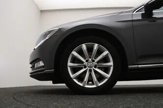 Volkswagen Passat, 1.6, 88 kW, diisel, automaat, esivedu