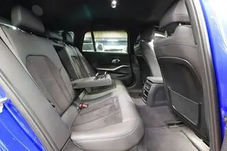 BMW 320, 2.0, 140 kW, hybrid, automatic, four-wheel drive