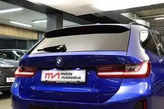 BMW 320, 2.0, 140 kW, hybrid, automatic, four-wheel drive