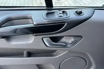 Ford Transit Custom, 2.0, 125 kW, дизель, механическая, передний привод