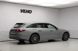 Mercedes-Benz E 300, 2.0, 145 kW, hybrid, automatic, four-wheel drive