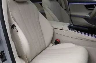 Mercedes-Benz E 300, 2.0, 145 kW, hybrid, automatic, four-wheel drive