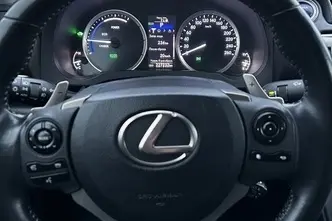 Lexus IS 300, 2.5, 133 kW, hybrid, automatic, rear-wheel drive