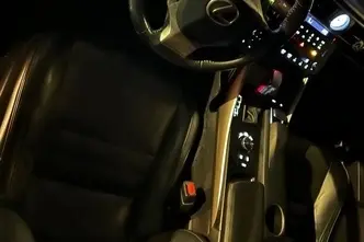 Lexus IS 300, 2.5, 133 kW, hybrid, automatic, rear-wheel drive