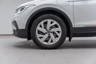 Volkswagen Tiguan, 1.4, 110 kW, plug-in hybrid, automatic, front-wheel drive