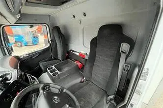 Mercedes-Benz Atego, 200 kW, дизель, автомат