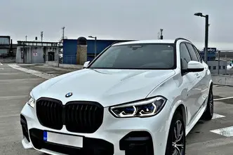 BMW X5, 3.0, 210 kW, hybrid, automatic, four-wheel drive