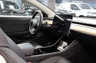 Tesla Model 3, 155 kW, electric, automatic, four-wheel drive