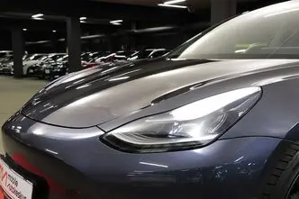 Tesla Model 3, 155 kW, electric, automatic, four-wheel drive
