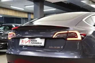 Tesla Model 3, 155 kW, electric, automatic, four-wheel drive