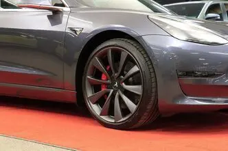 Tesla Model 3, 155 kW, electric, automatic, four-wheel drive