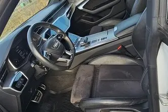 Audi A7, 3.0, 210 kW, hybrid, automatic, four-wheel drive