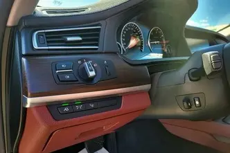 BMW 730, 3.0, 180 kW, diesel, automatic, rear-wheel drive
