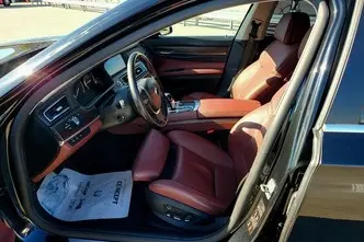 BMW 730, 3.0, 180 kW, diesel, automatic, rear-wheel drive