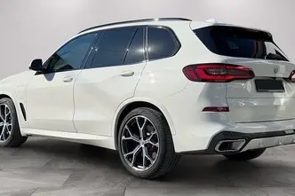 BMW X5, 3.0, 290 kW, plug-in hybrid, automatic, four-wheel drive
