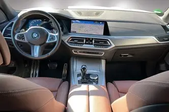 BMW X5, 3.0, 290 kW, plug-in hybrid, automatic, four-wheel drive