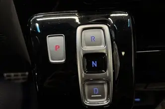Hyundai Staria, 2.2, 130 kW, дизель, автомат, полный привод