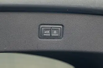 Audi SQ7, 4.0, 373 kW, бензин, автомат, полный привод